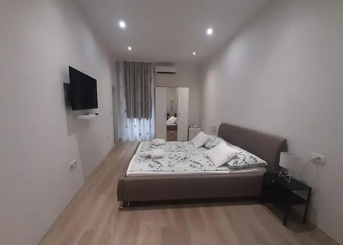 Apartament Vito *