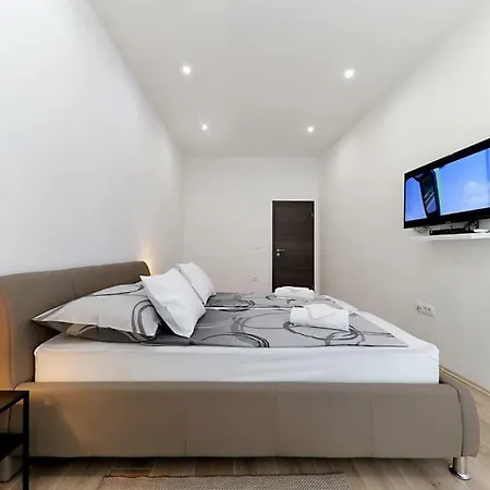 Vito *